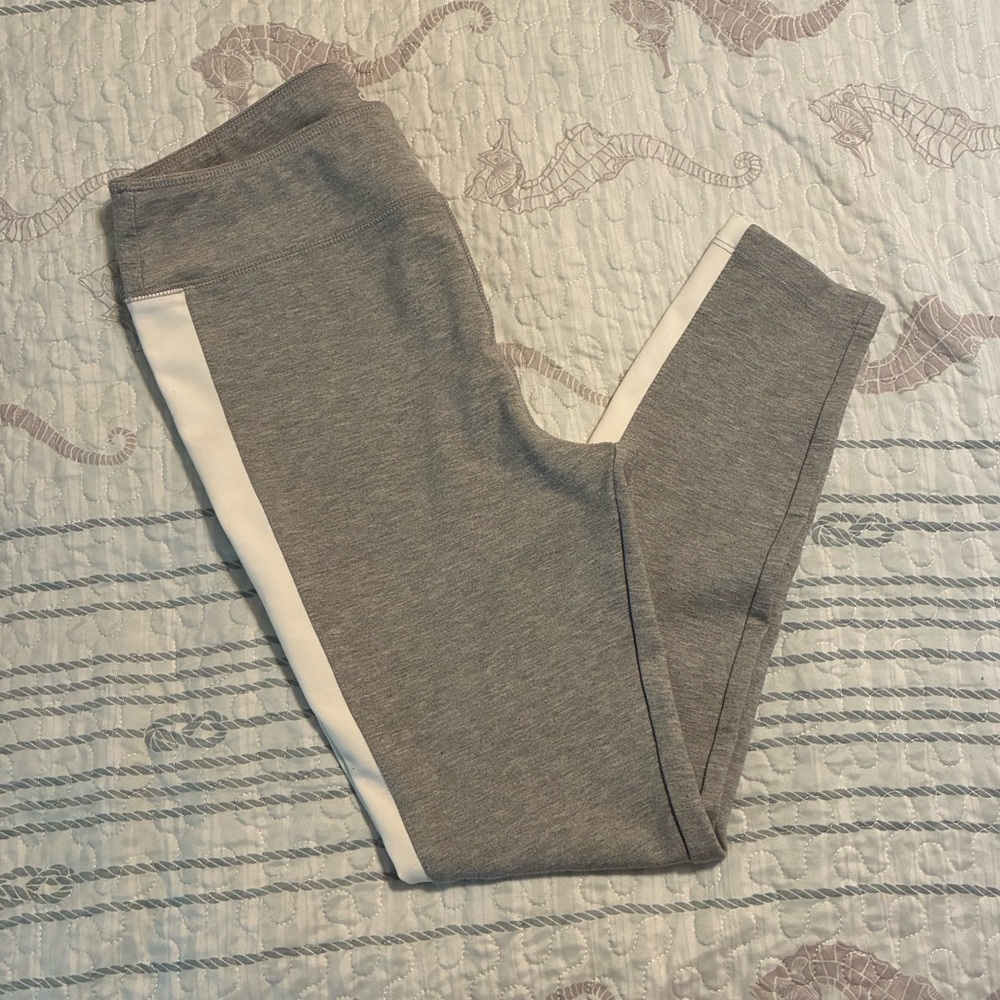 dip Gray and White Leggings